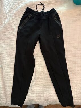Nike Black Tech Fleece Athletic Joggers